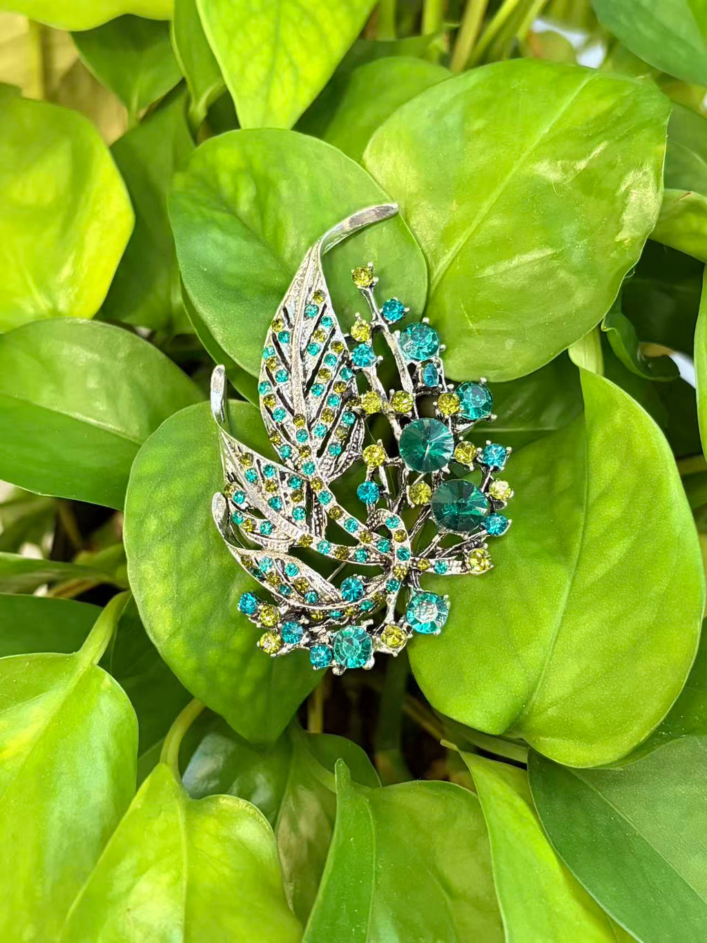 Green Crystal Leaf Brooch