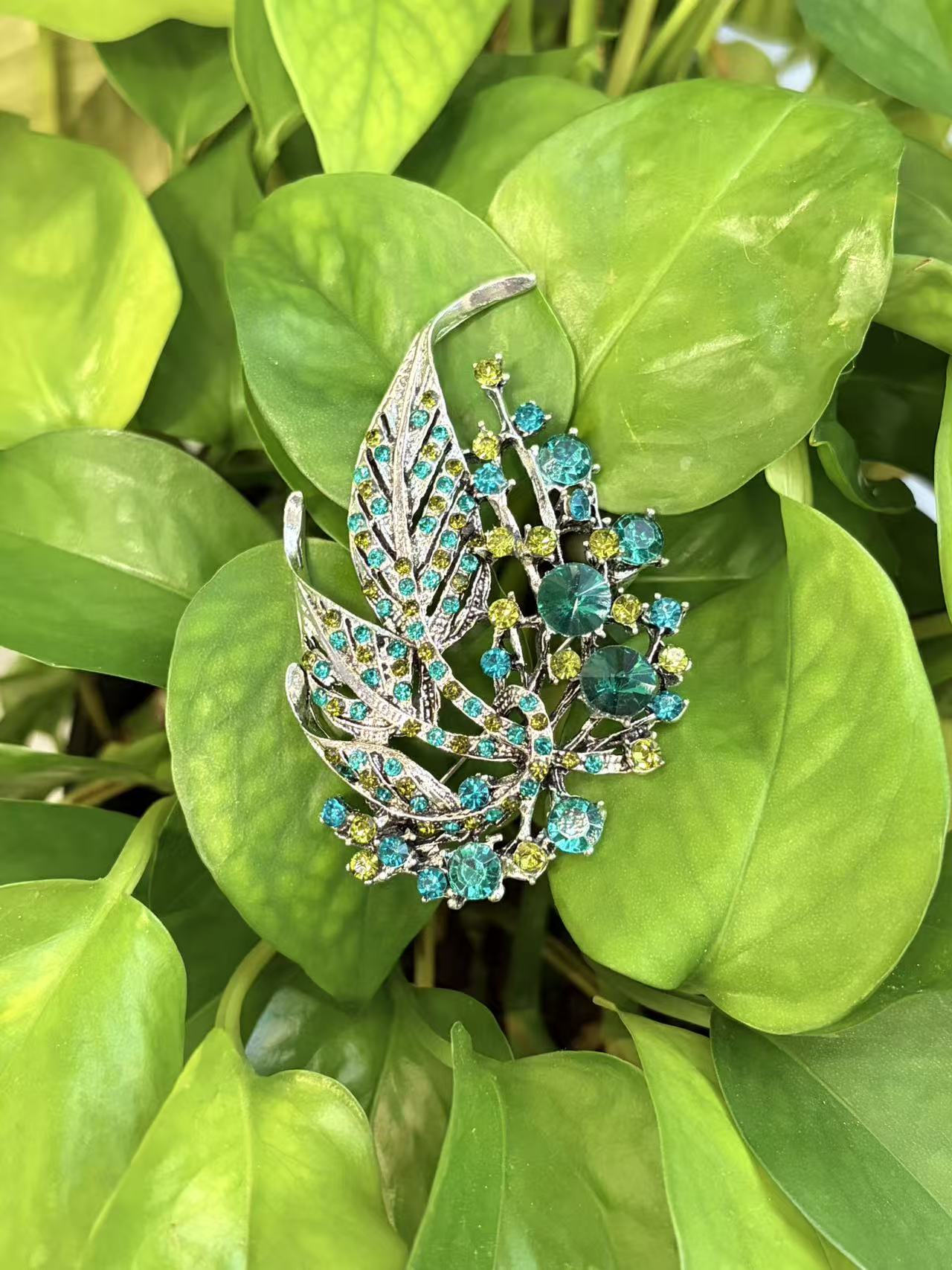 Green Crystal Leaf Brooch