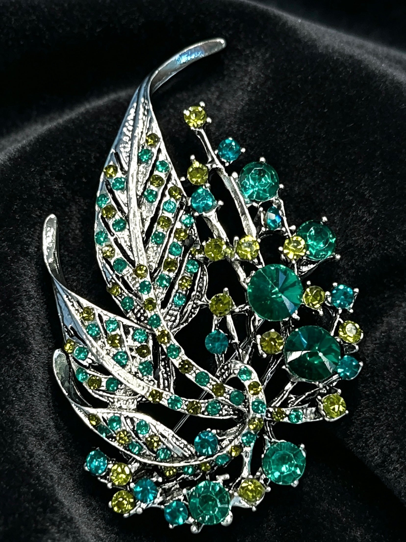 Green Crystal Leaf Brooch